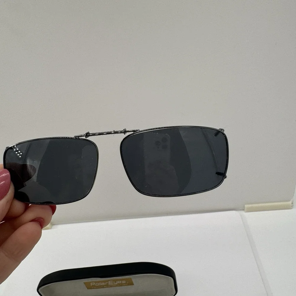 Polar Optics Eyes Premium Polarized Clip On Sunglasses Lot Of 2 Rectangular Case